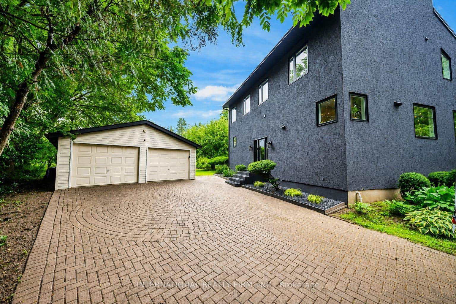 5 Firelane 14b Road