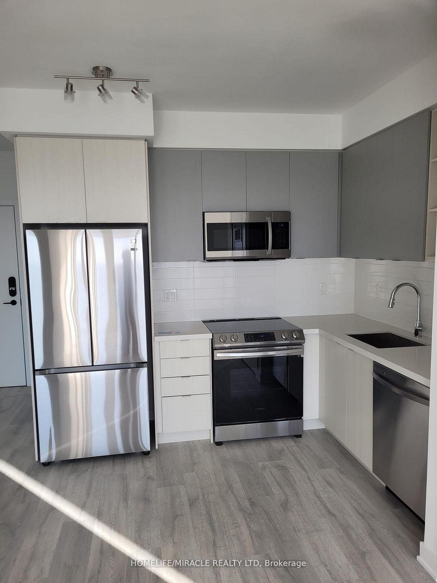 4655 Metcalfe Avenue Unit 1801