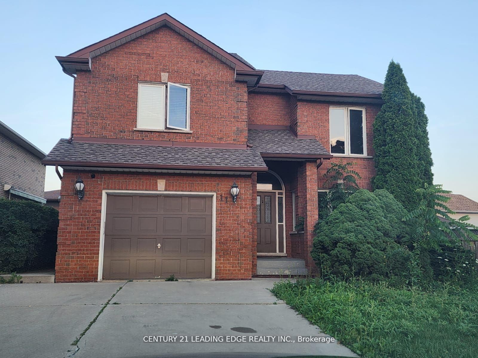 11 Westlawn Drive