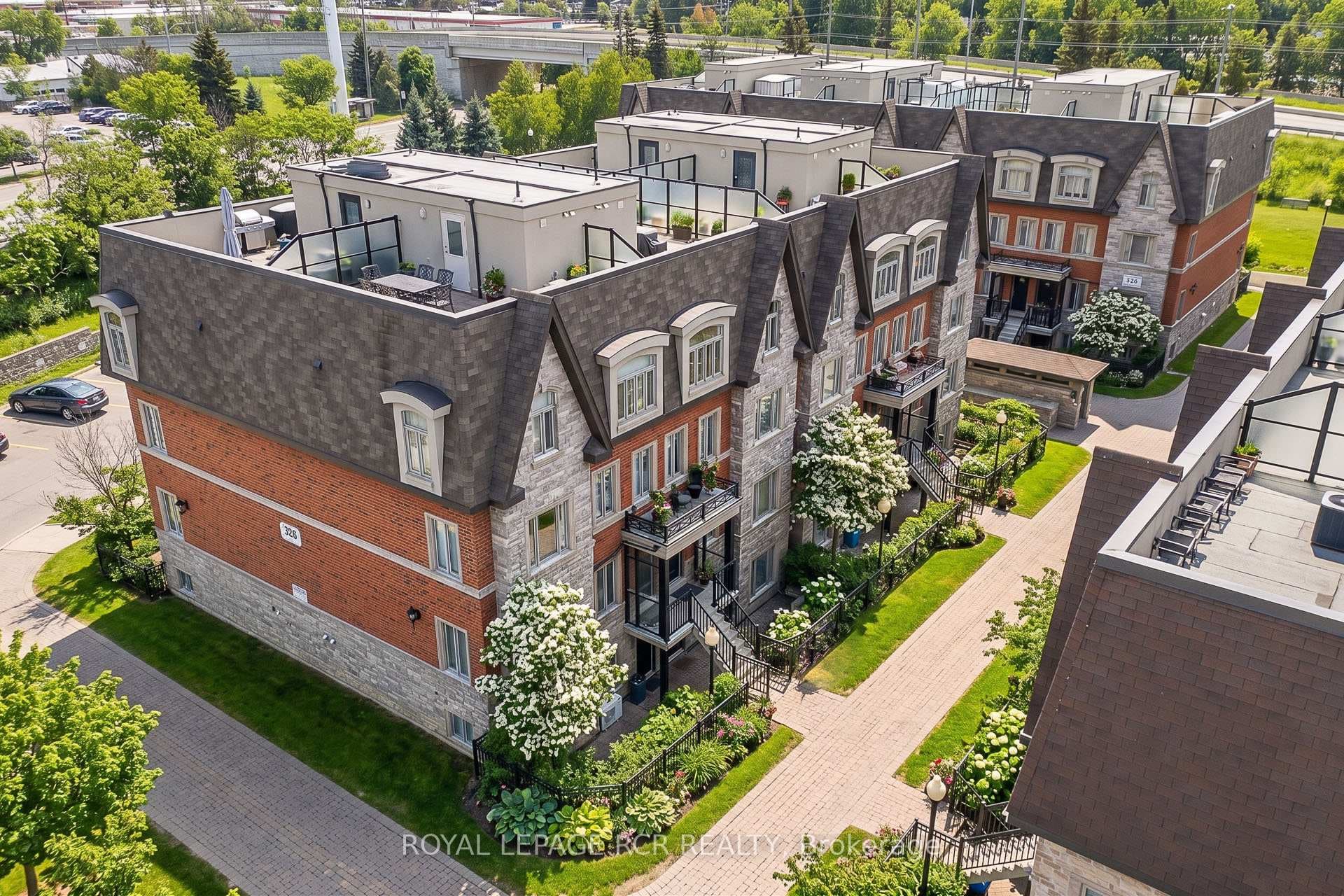 326 John Street Unit 138