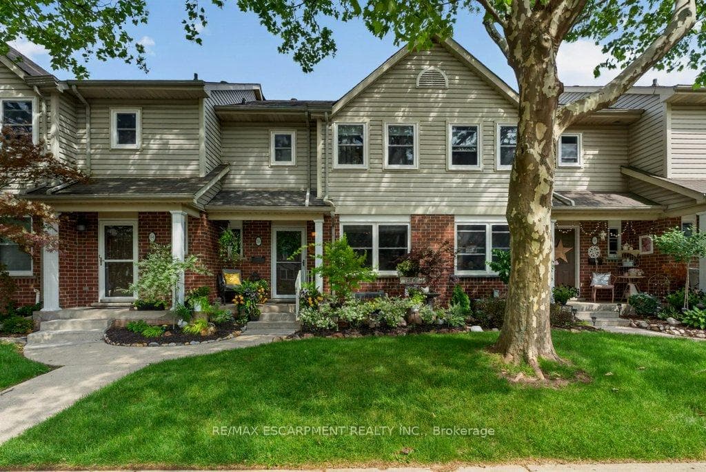 55 Kerman Avenue Unit 55