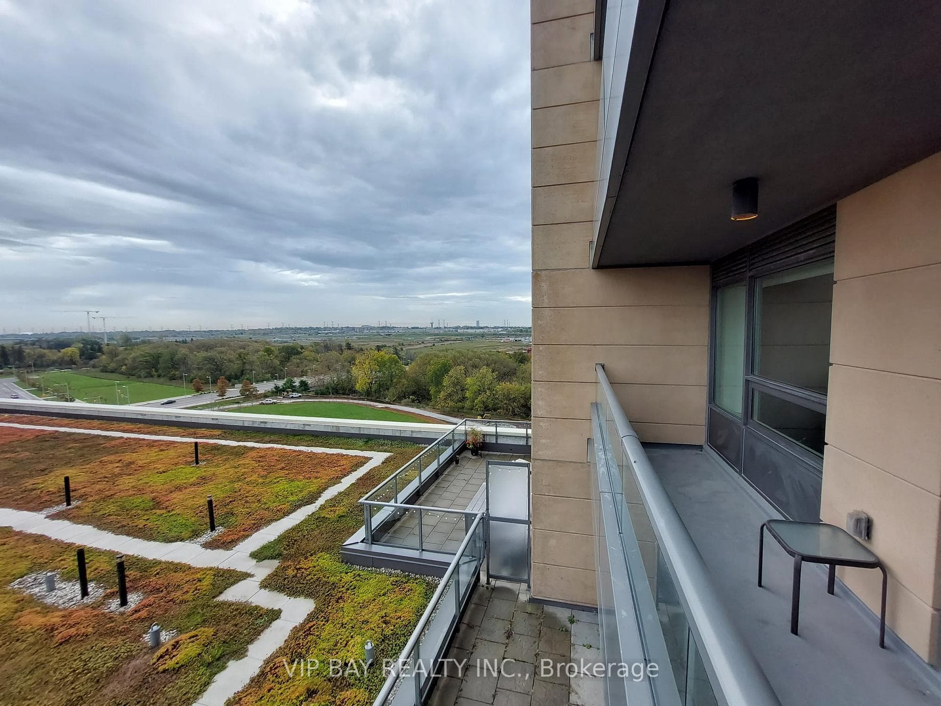 18 Uptown Drive Unit 1103