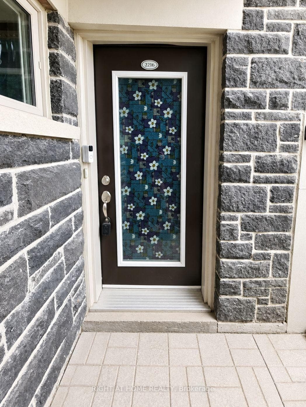 10 Westmeath Lane Unit 2216