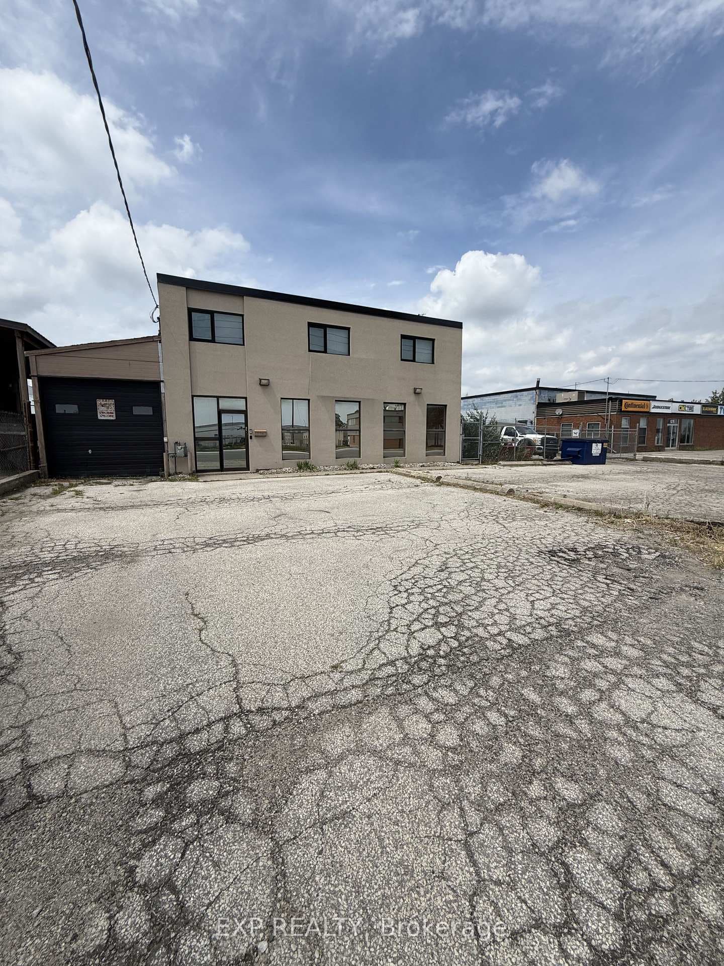 1261 Britannia Road