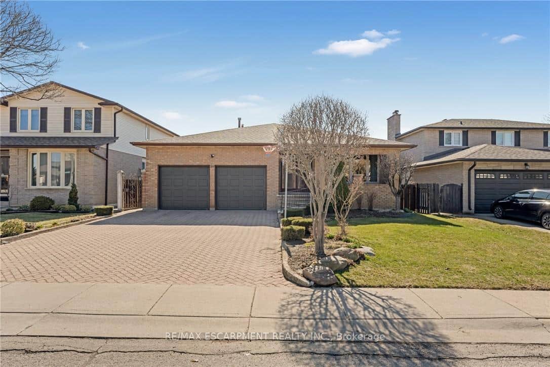 36 Skylark Drive