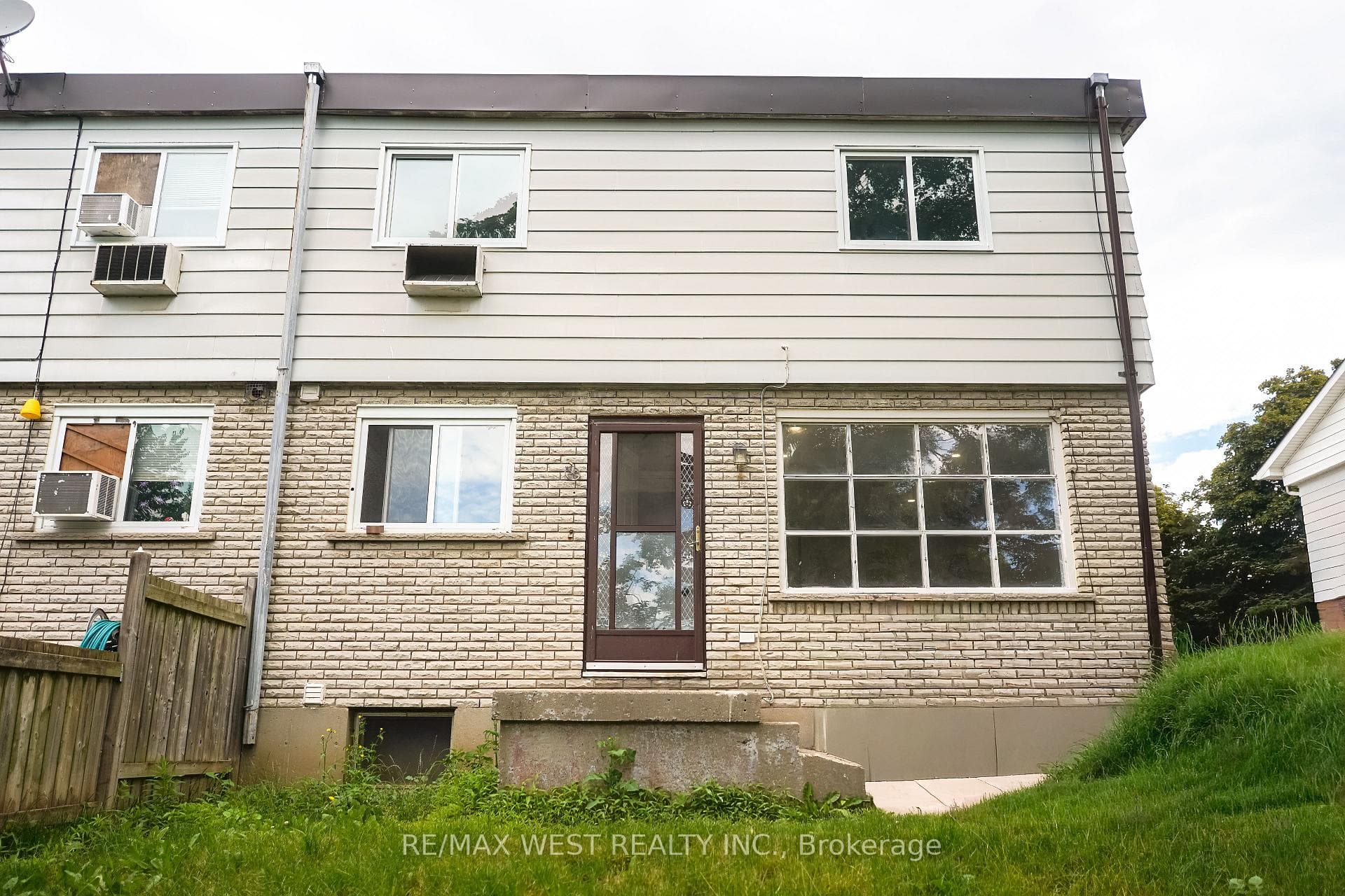 15 Brenda Court Unit 3
