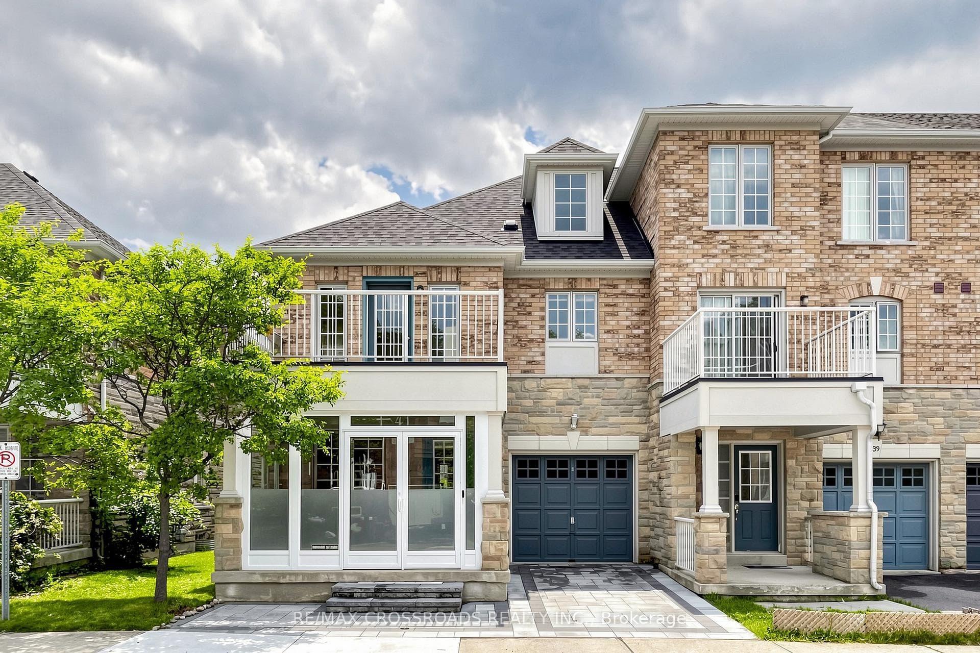 41 Prince Charles Way