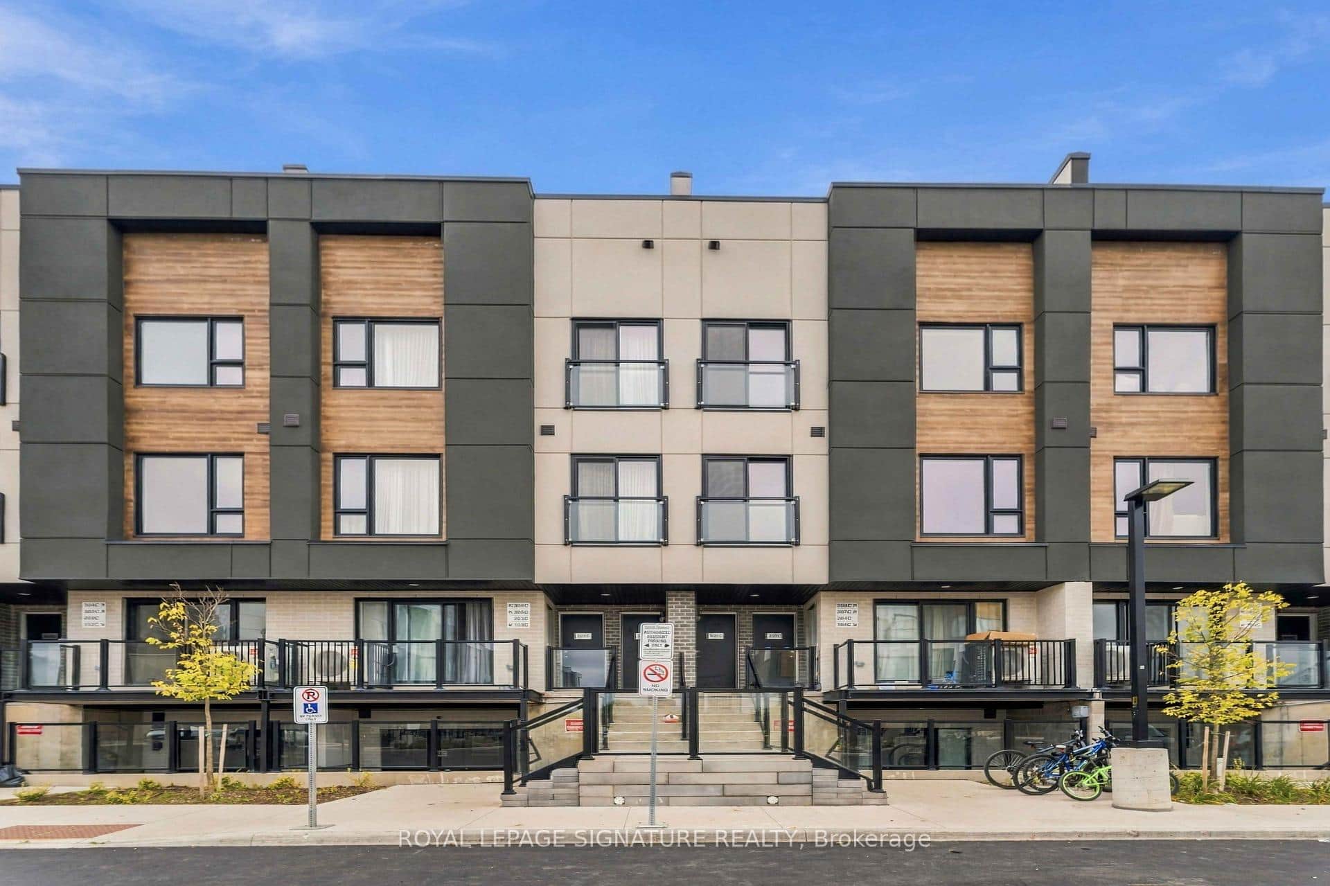 16 Melbourne Avenue Unit 307C