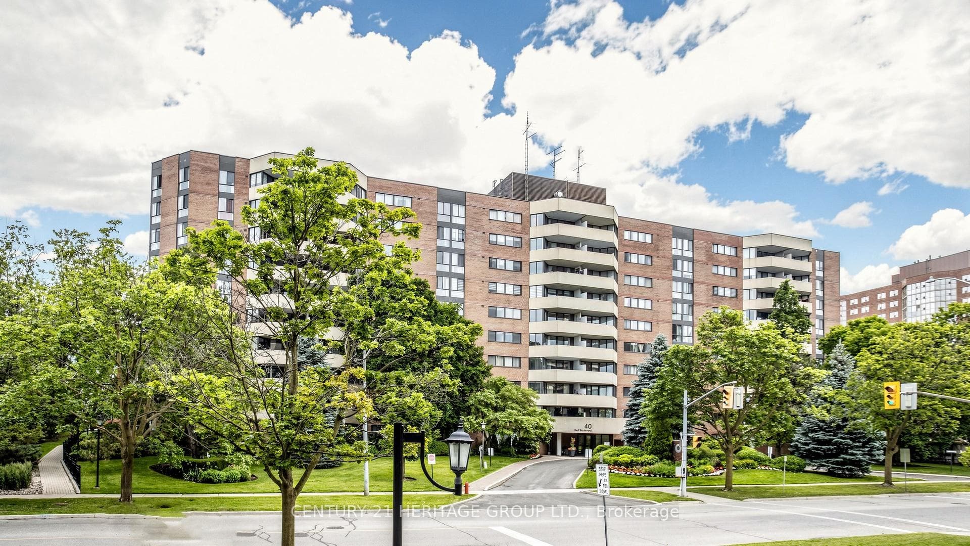 40 Baif Boulevard Unit 406