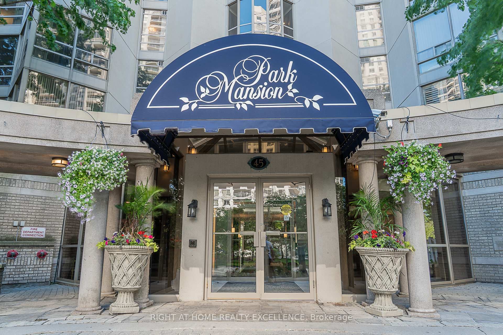 45 Kingsbridge Garden Circle Unit 2410