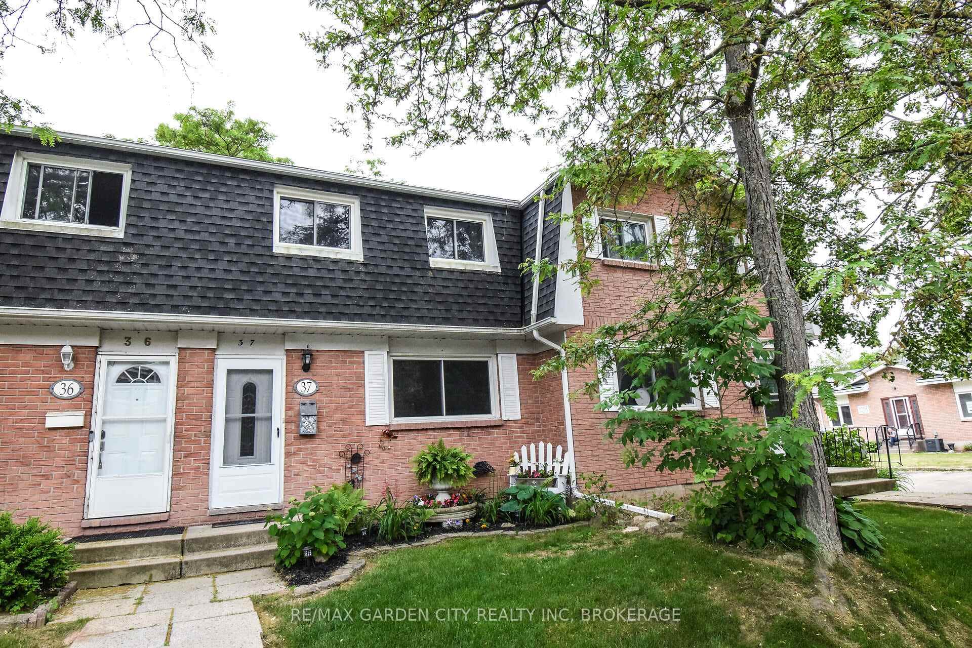 185 DENISTOUN Street Unit 37