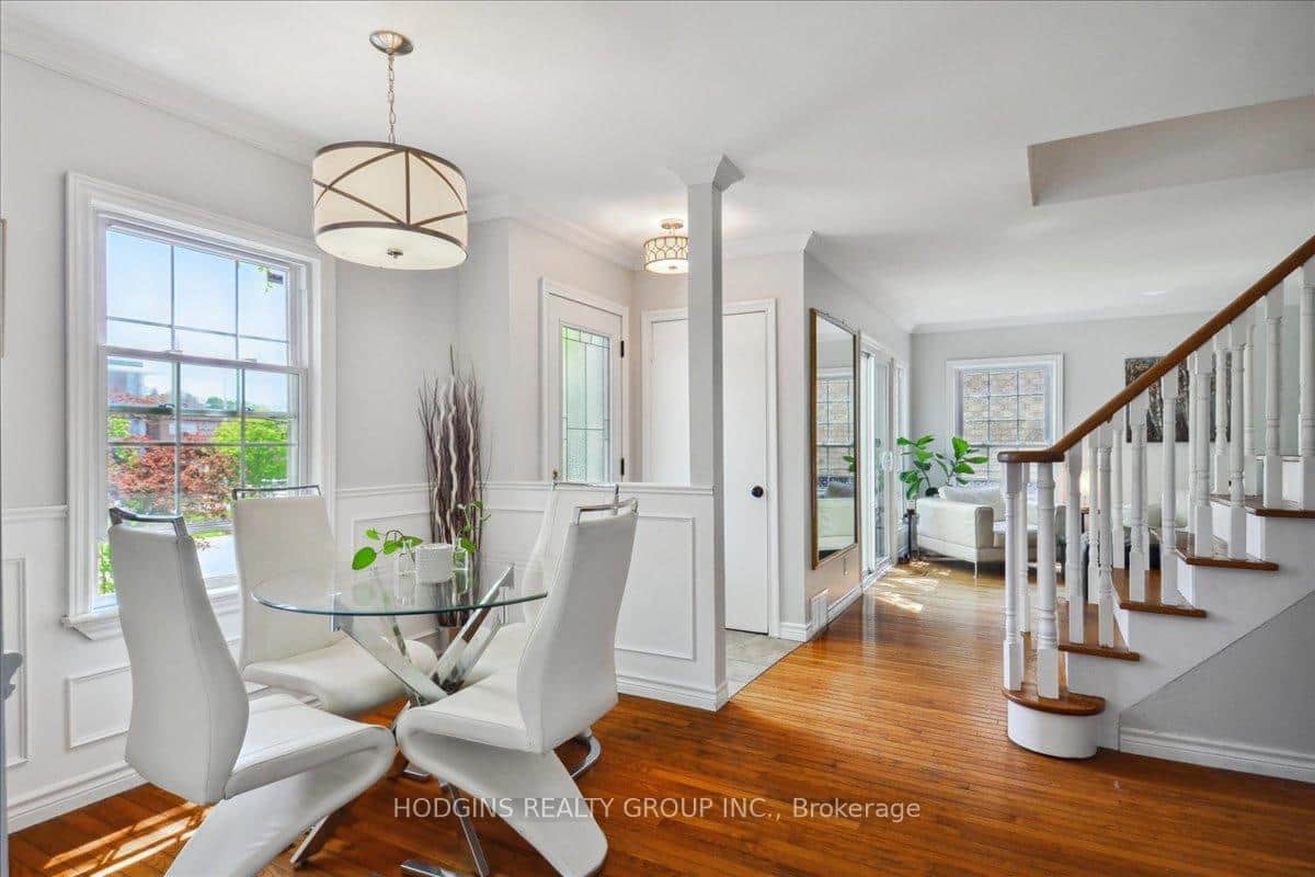 65 Mineola Road