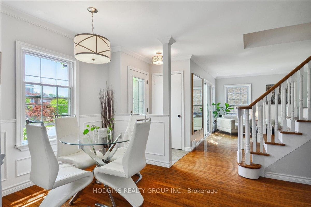 65 Mineola Road