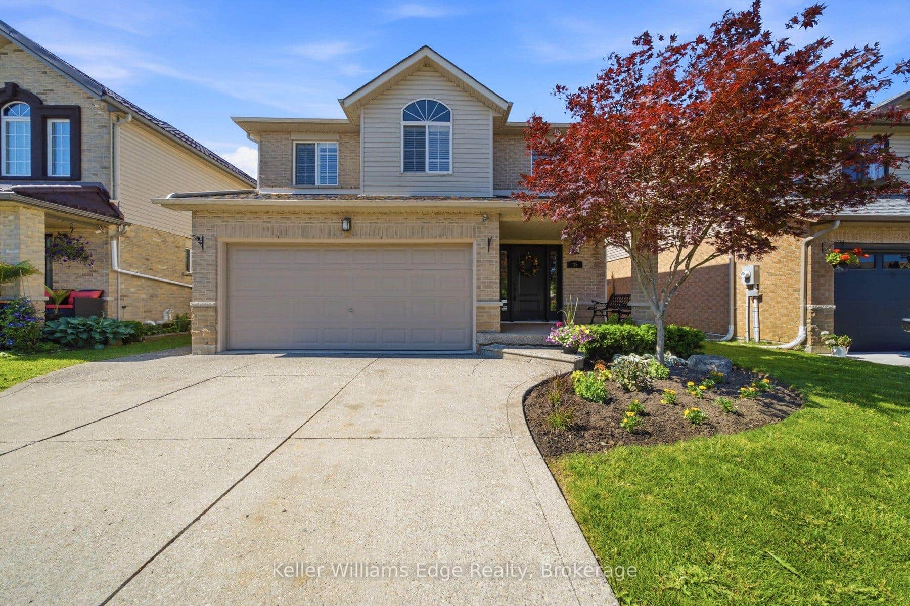35 Rosebury Way