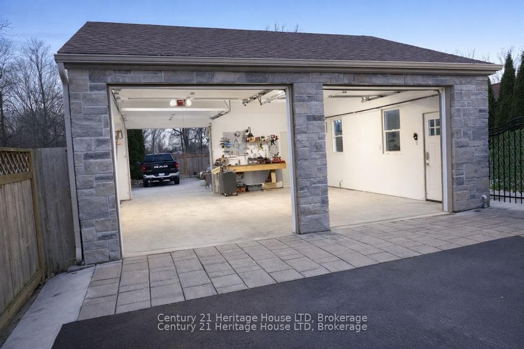 6021 Montrose Road