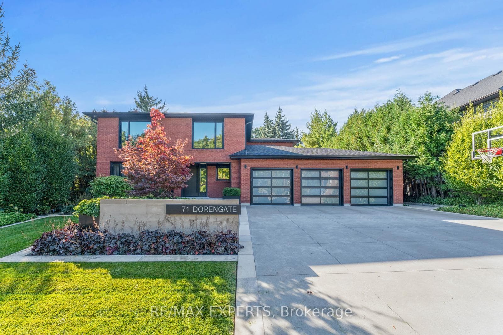 71 Dorengate Drive