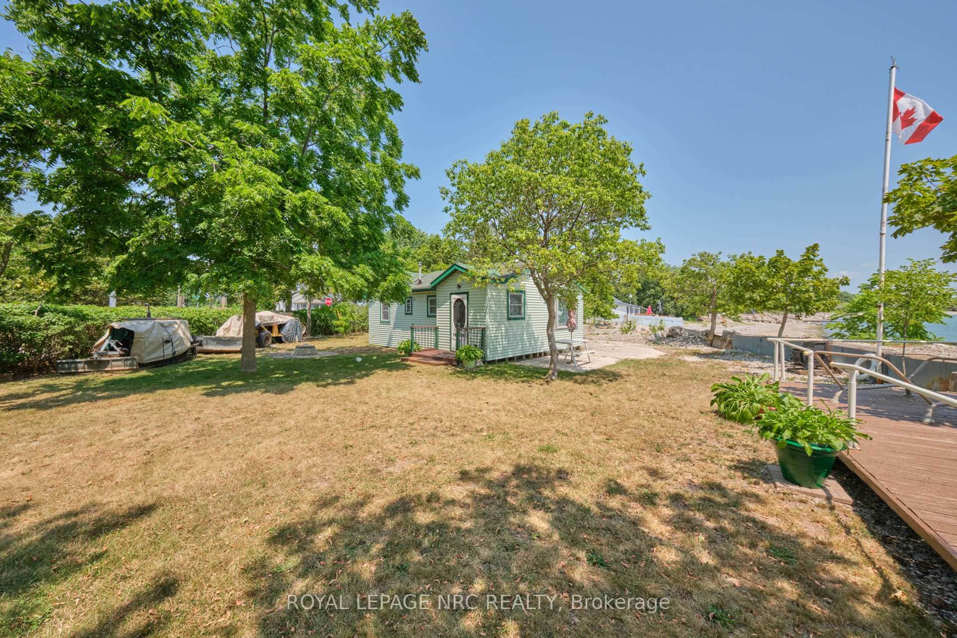 5 Mohawk Point Road
