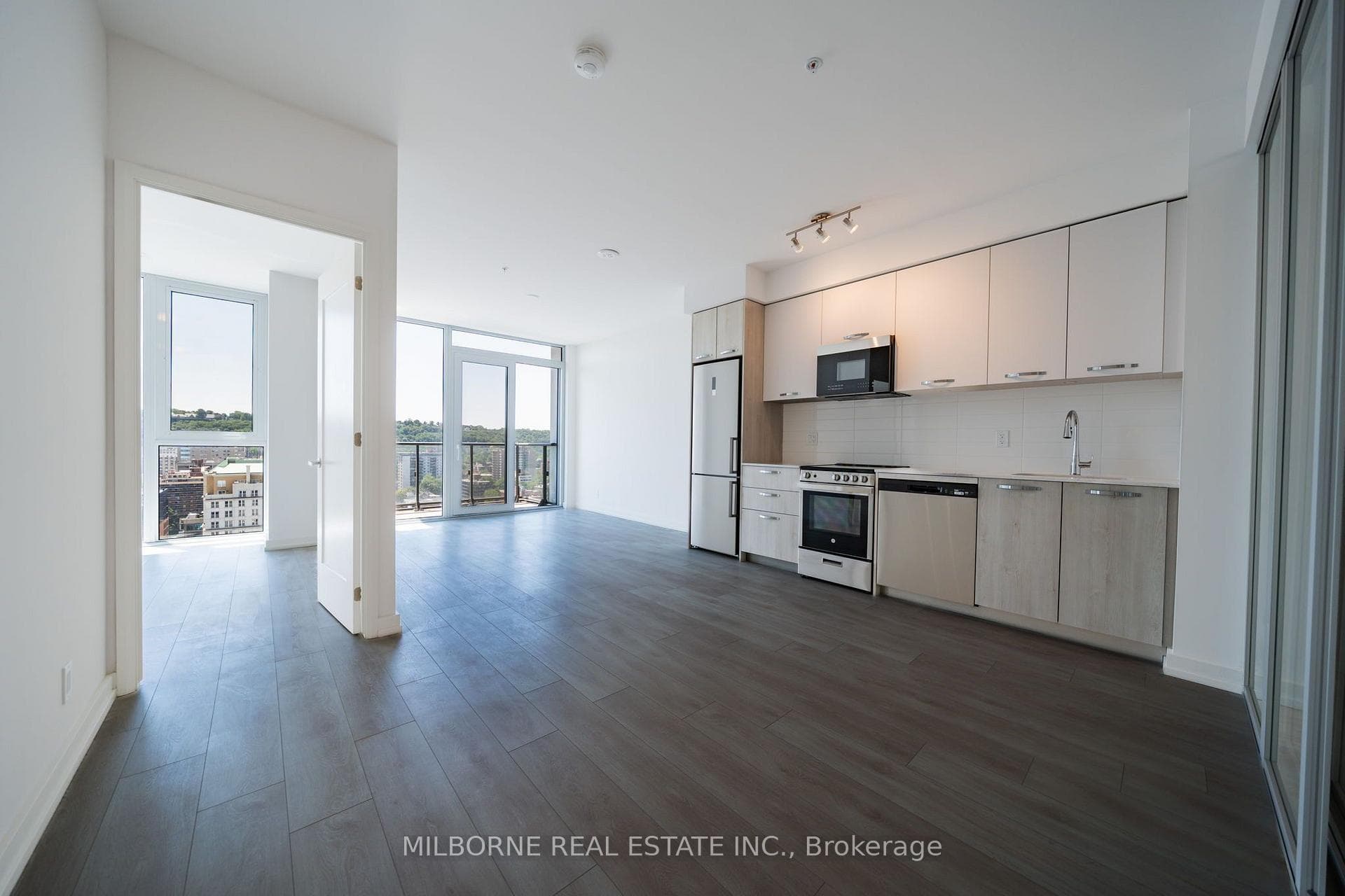 75 James Street Unit 522