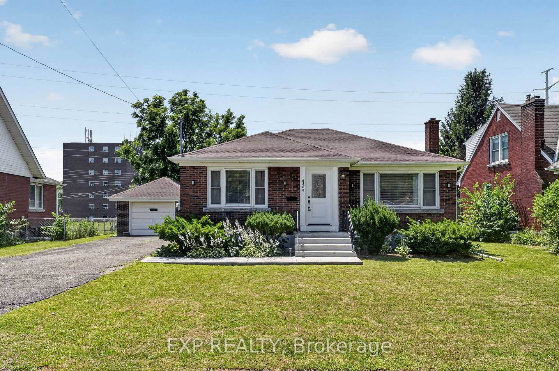 6268 Corwin Crescent