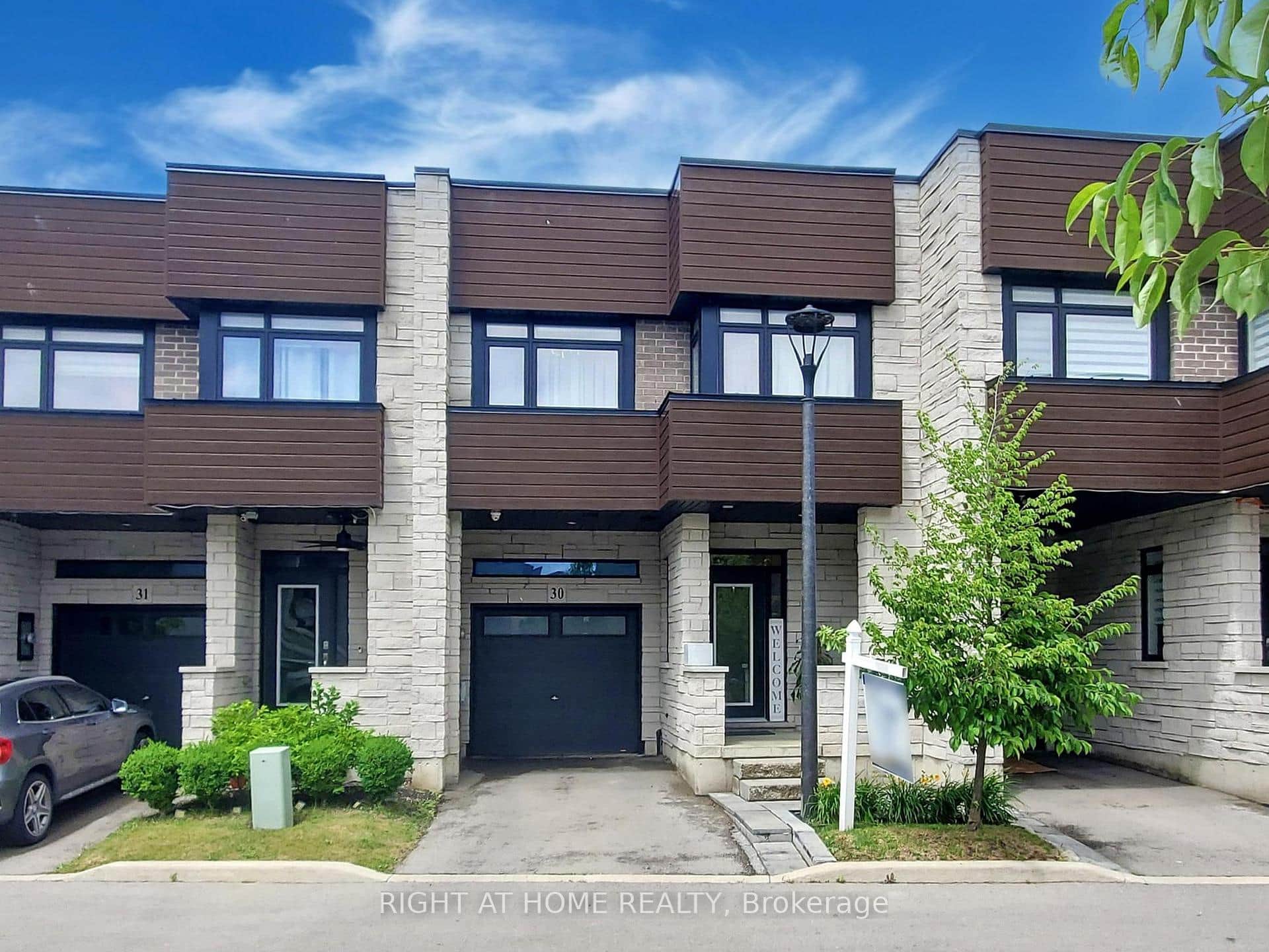 35 Midhurst Heights Unit 30