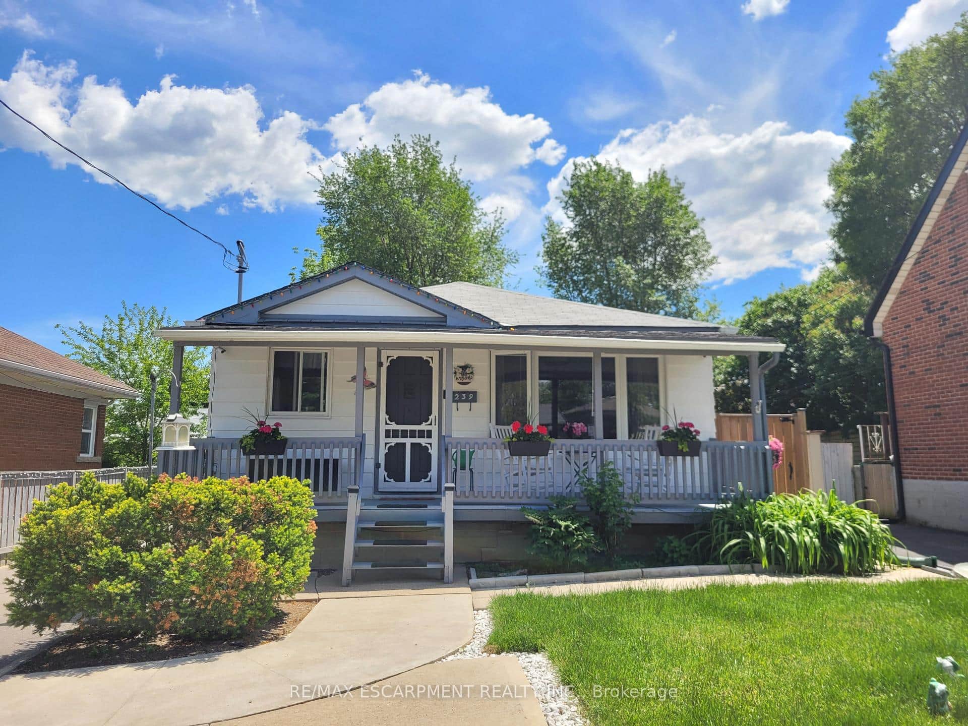 239 WEST 18TH Street