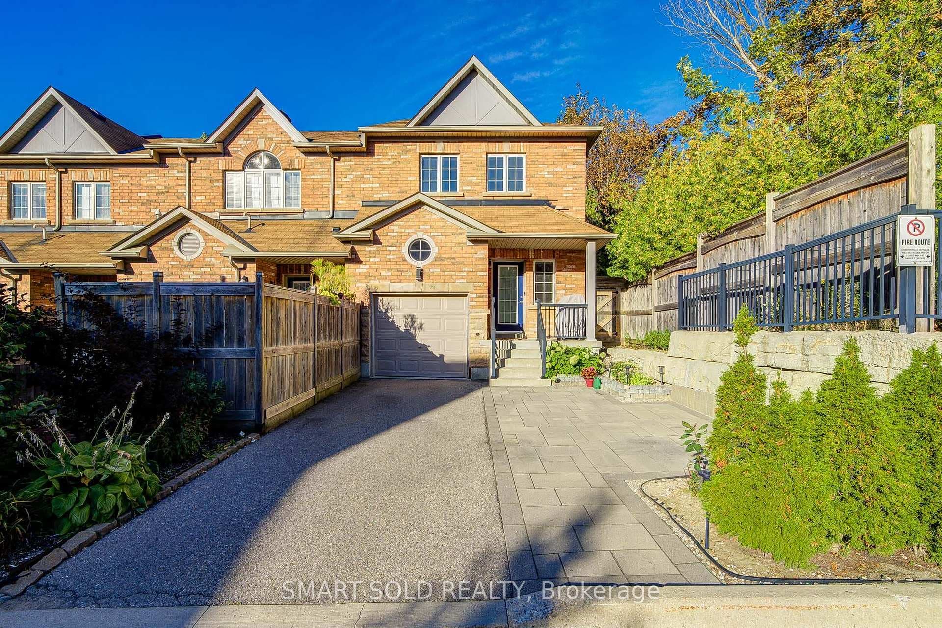 8777 Dufferin Street Unit 22