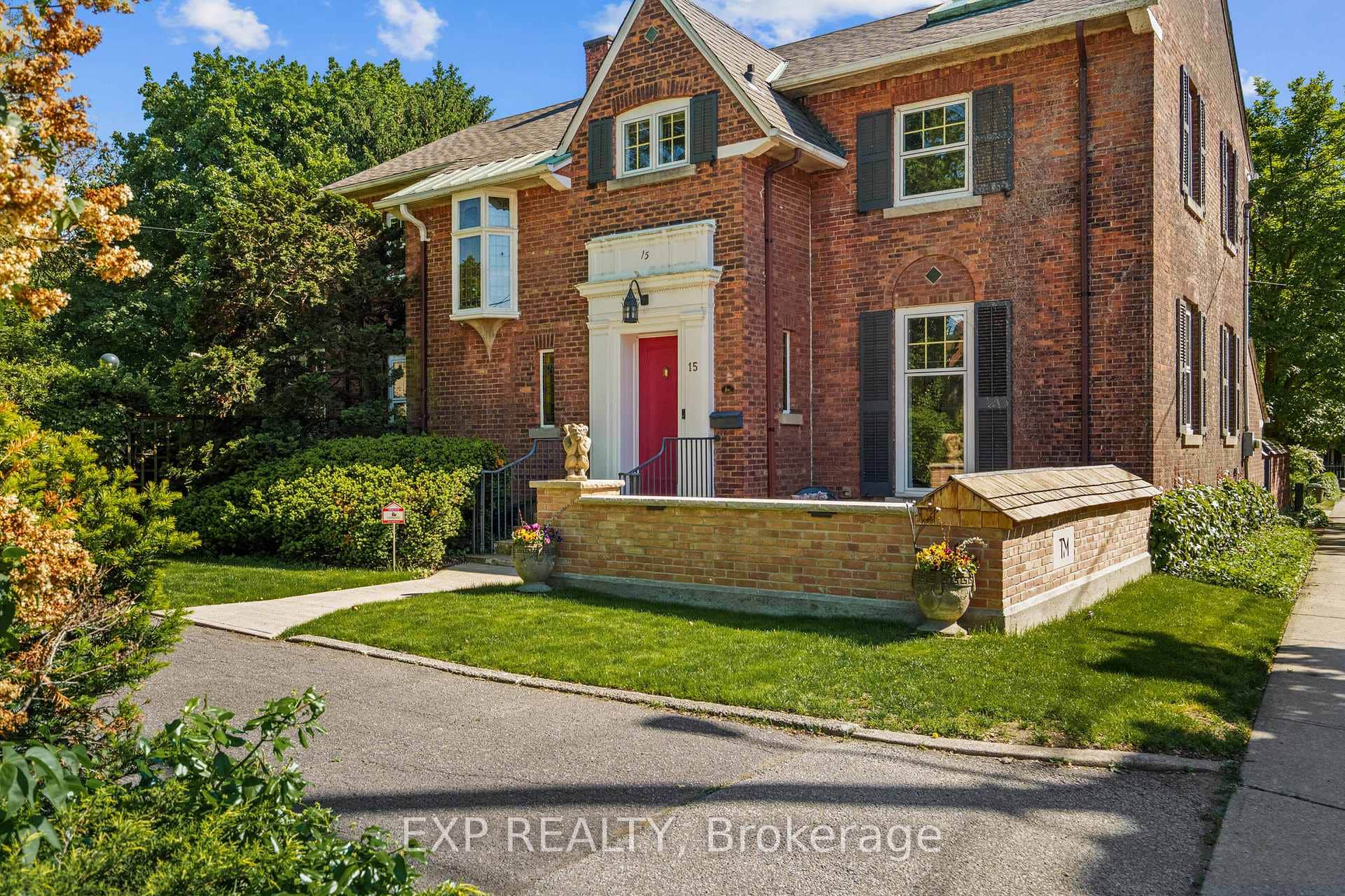 15 Trafalgar Street
