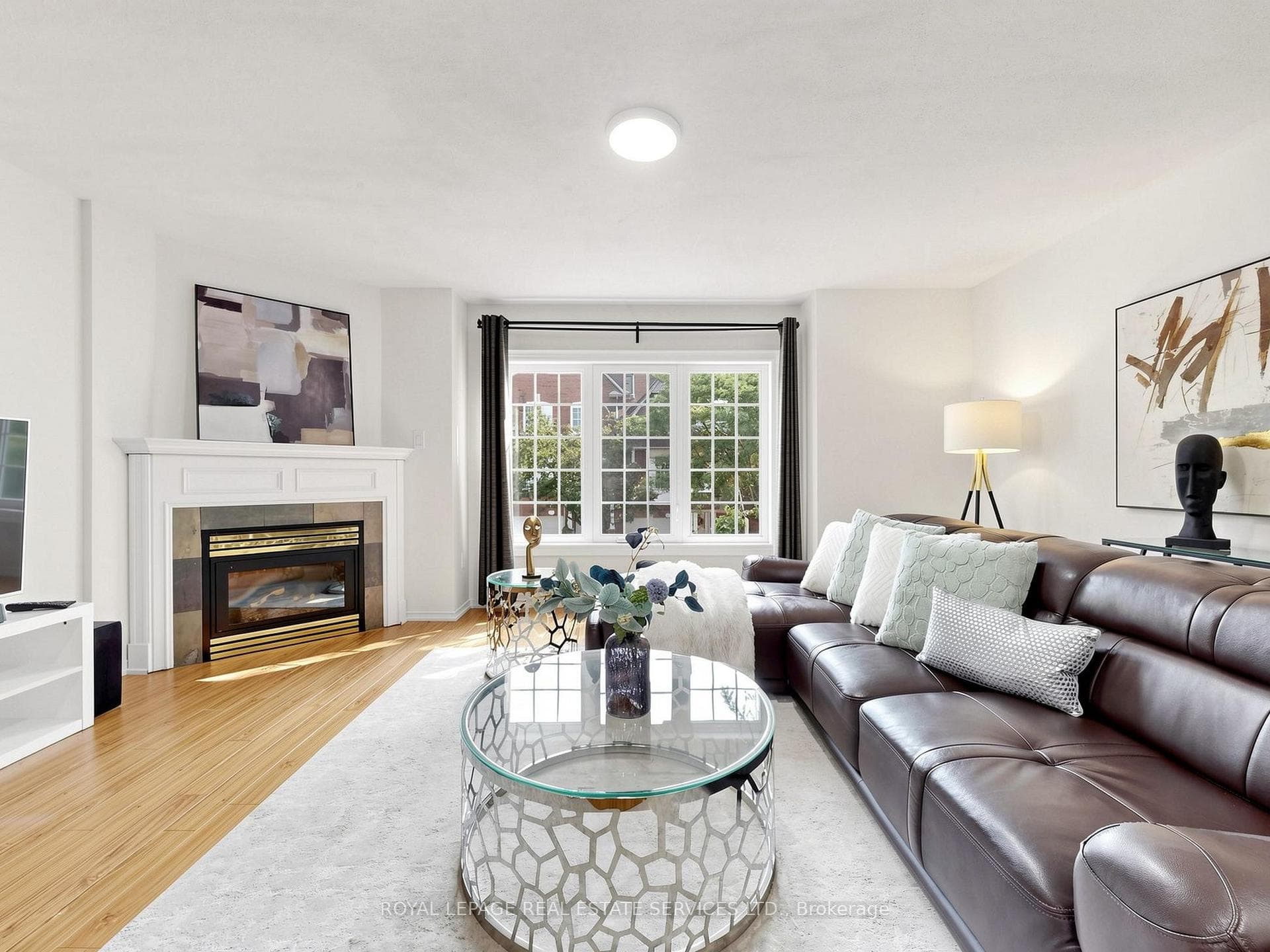 1575 South Parade Court Unit 11