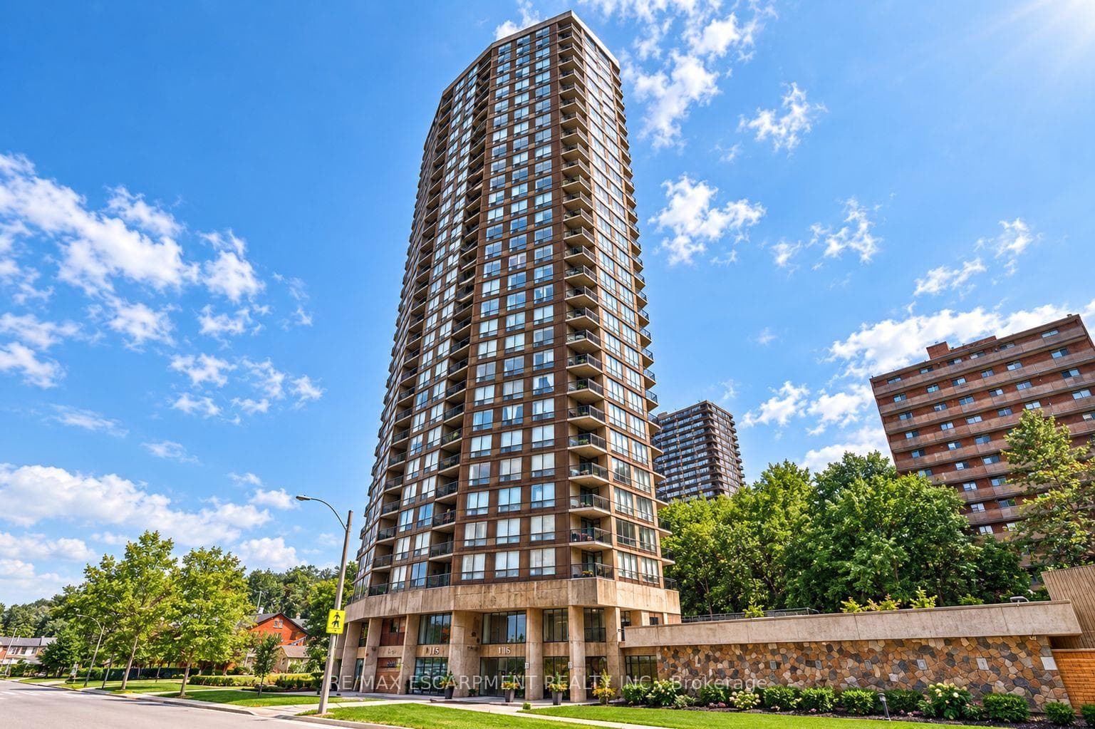 150 Charlton Avenue Unit 1403