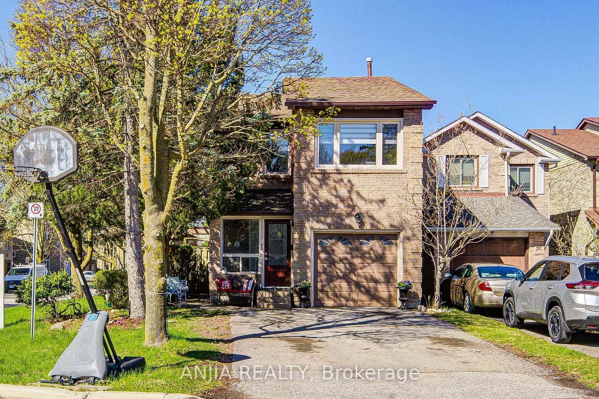 78 Baywood Court