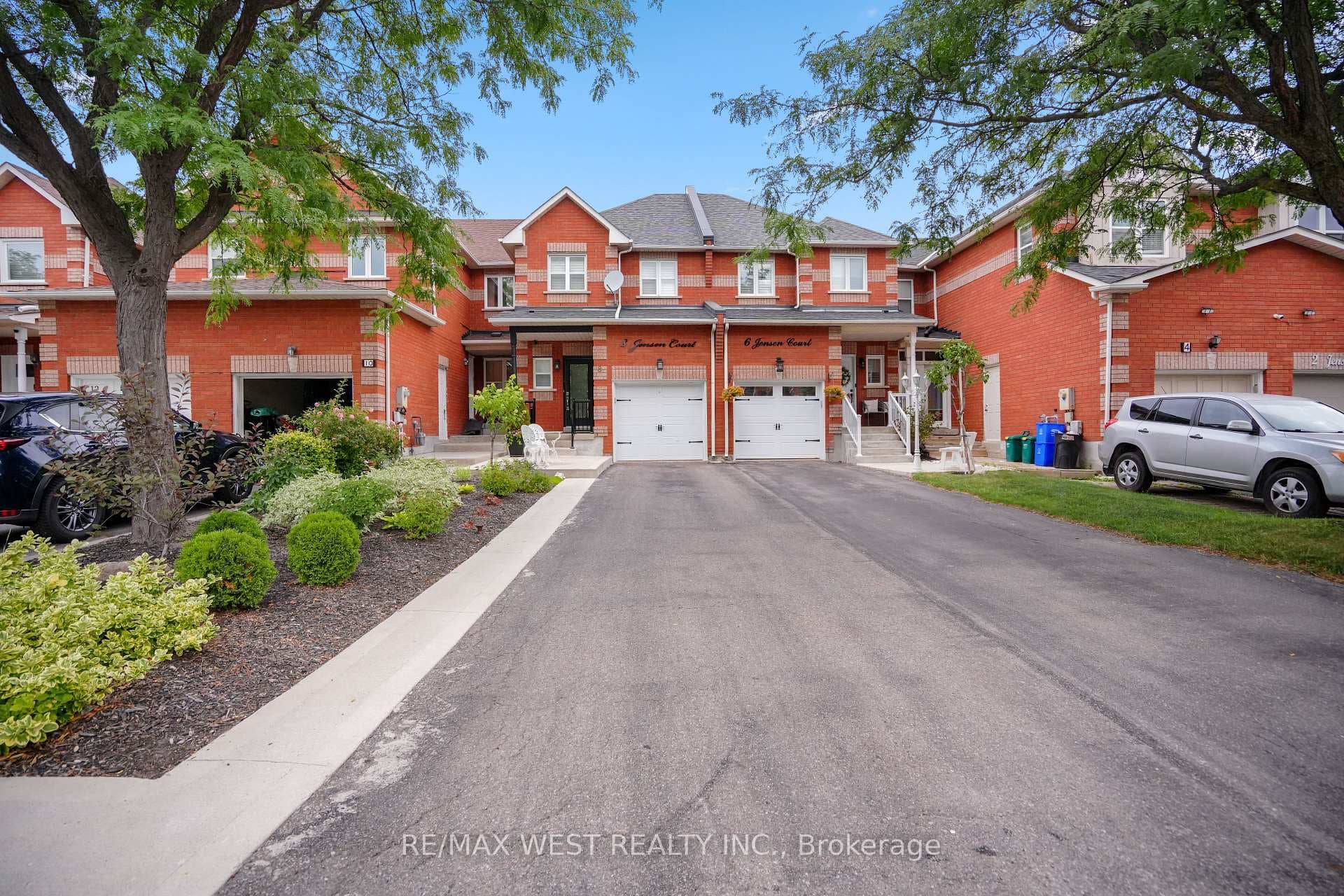8 Jensen Court