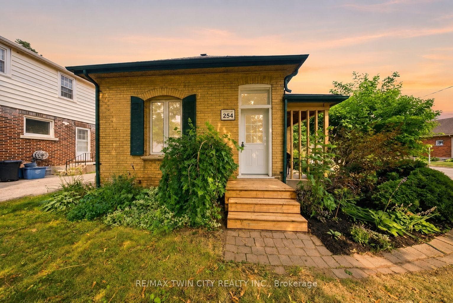 254 Erie Avenue