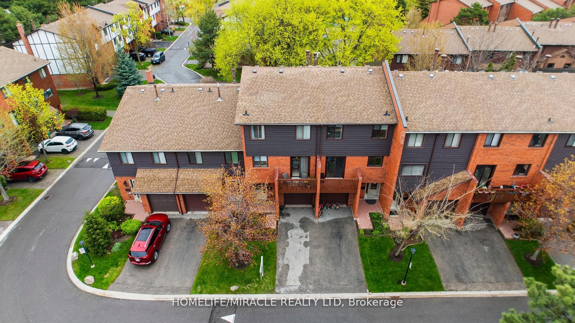 4165 Fieldgate Drive Unit 32
