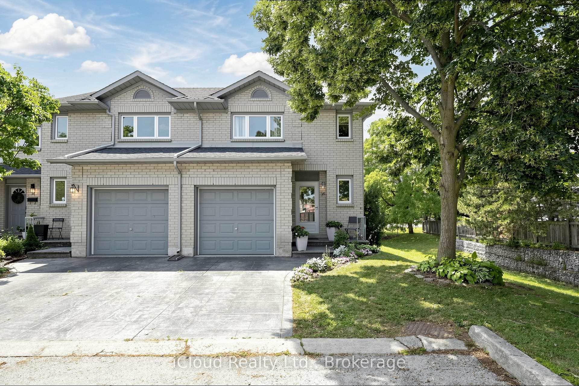 1 Royalwood Court Unit 16