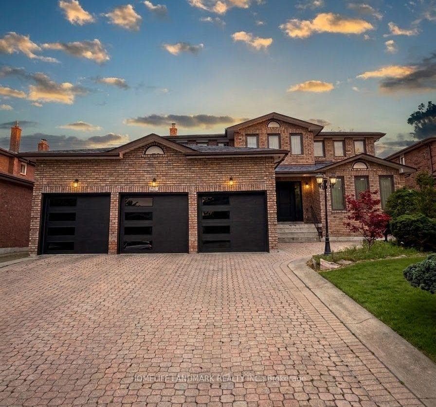 11 Ravenhill Crescent