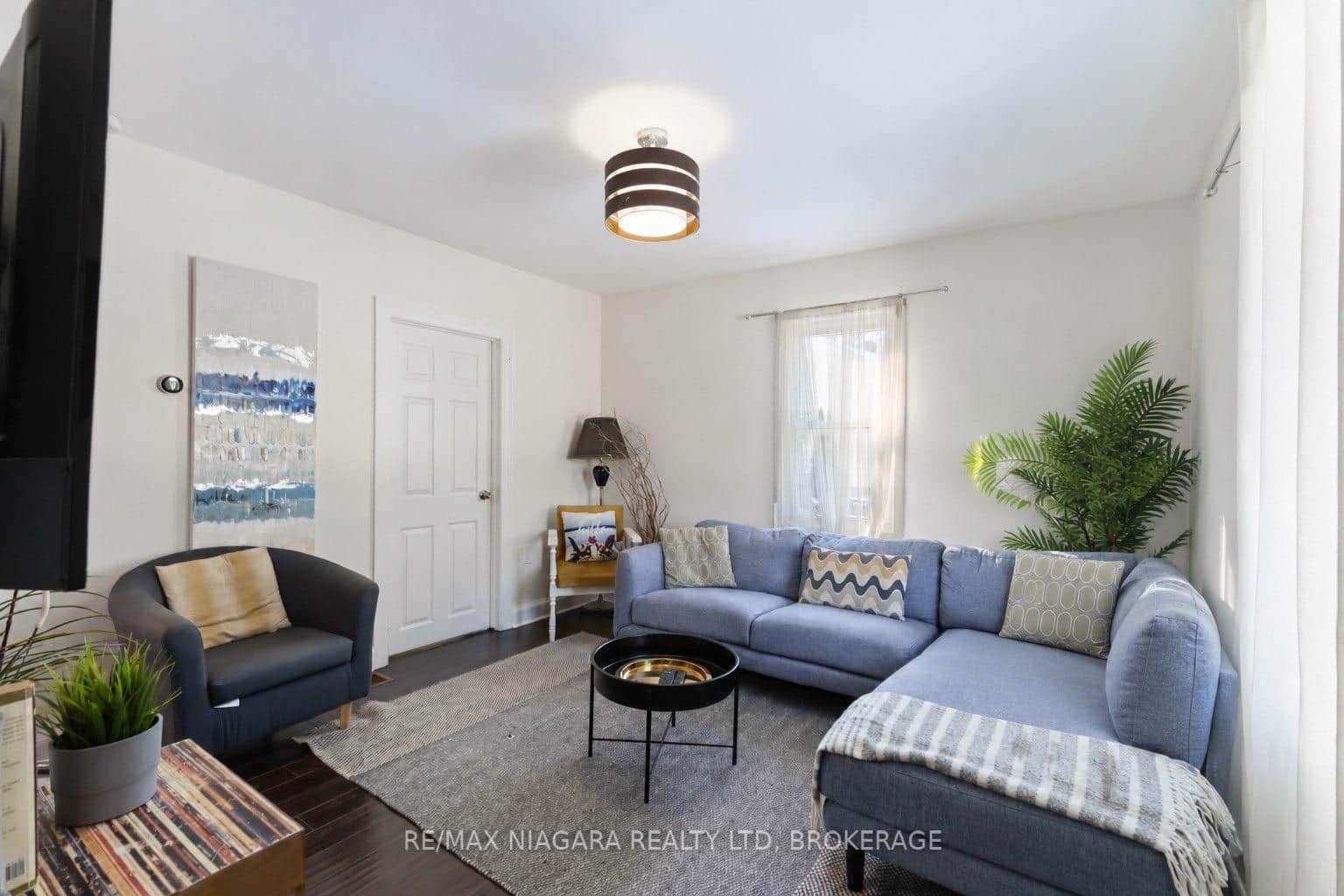 1459 Niagara Stone Road