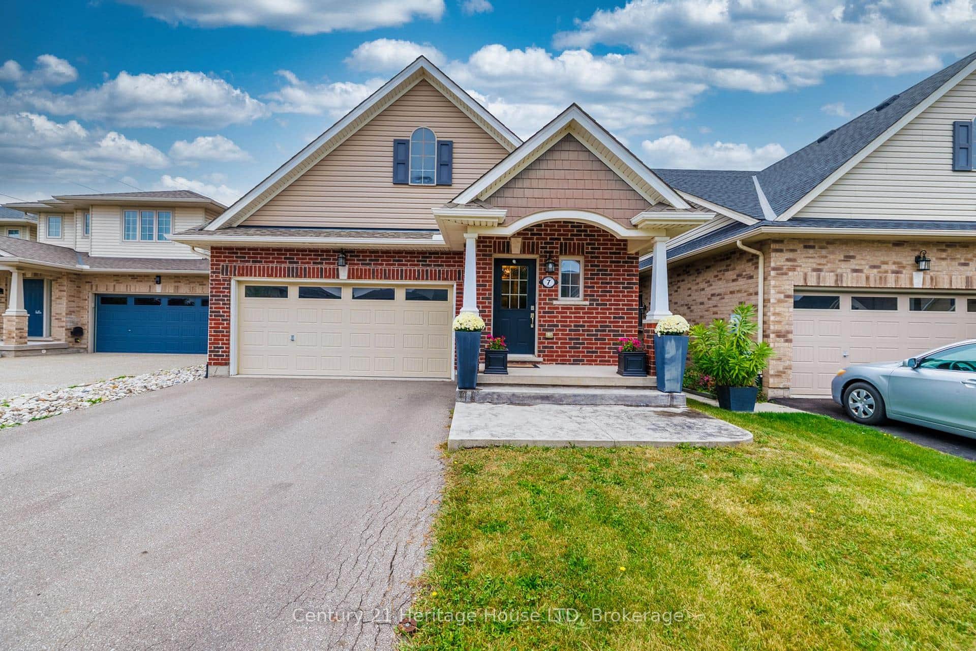 7 Kenmar Court