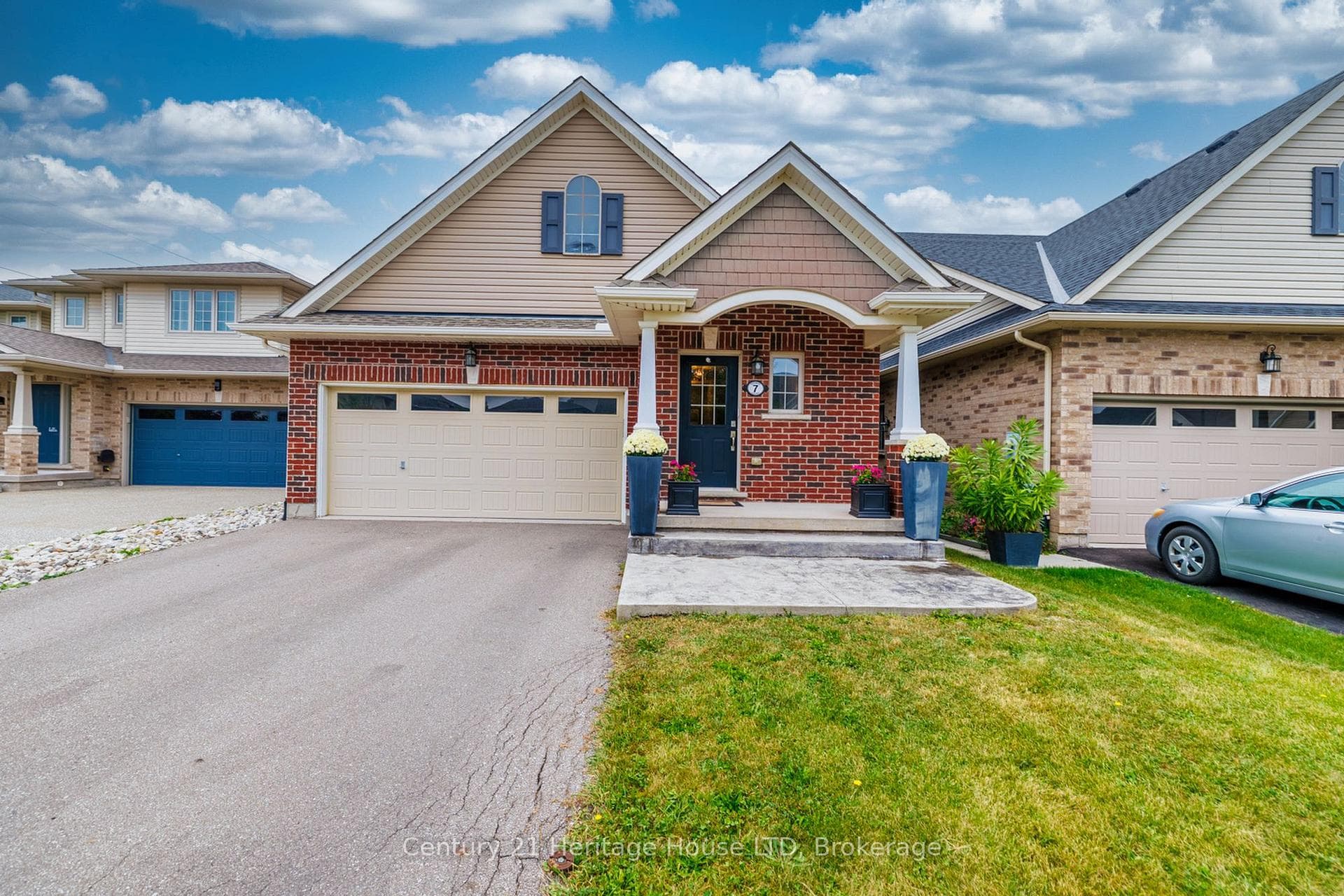 7 Kenmar Court