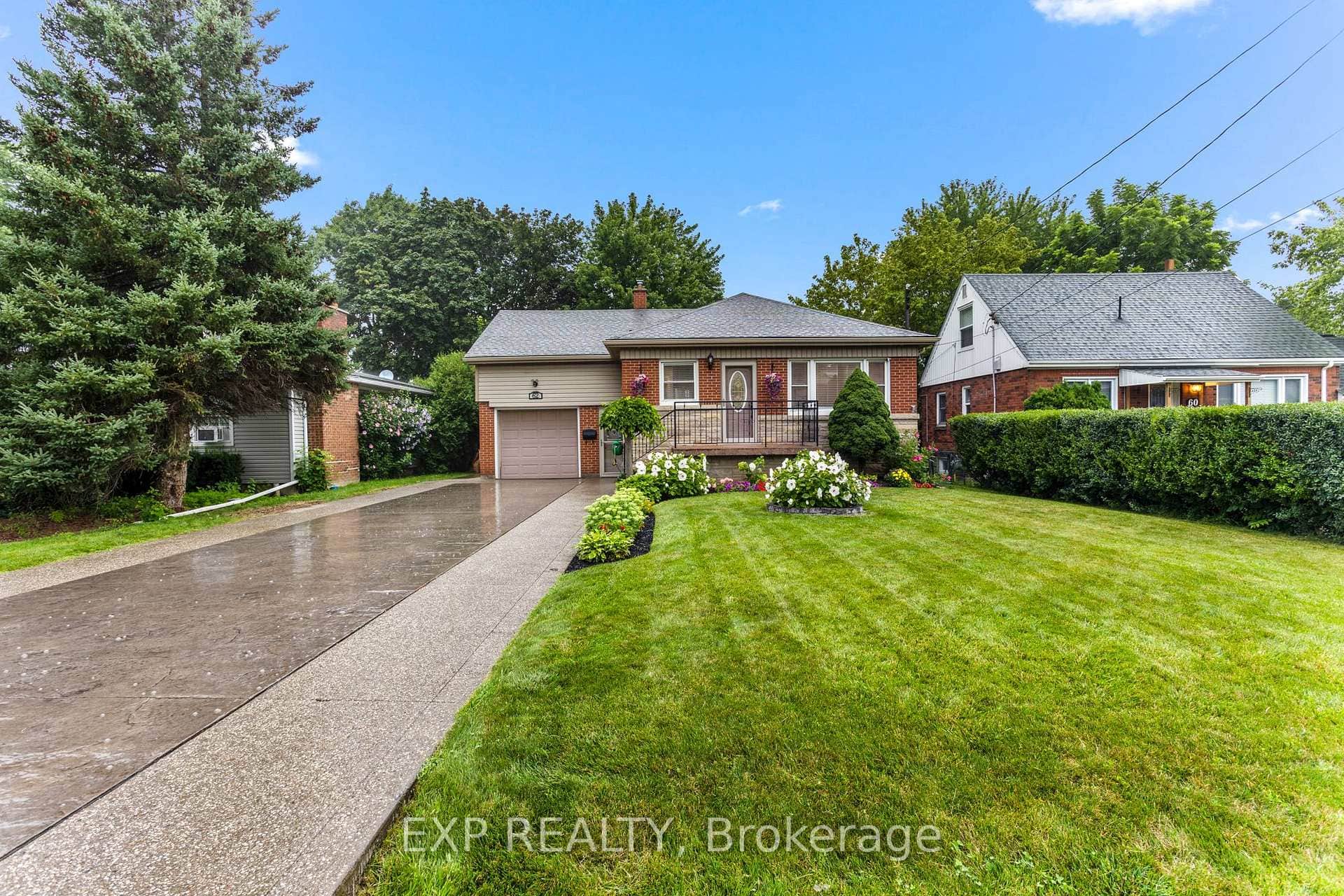 62 Randall Avenue