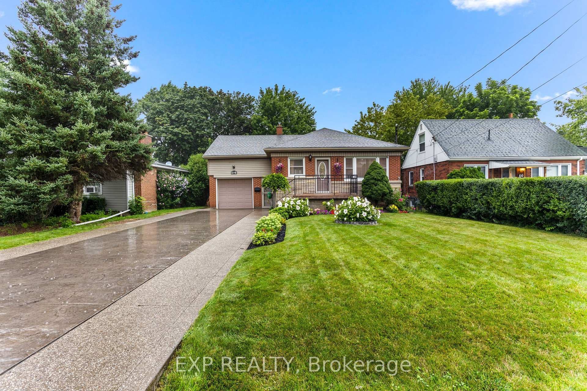 62 Randall Avenue