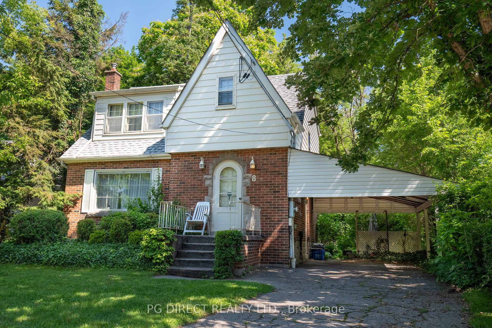 8 Sanders Boulevard