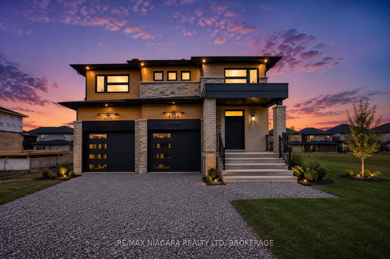 6124 Curlin Crescent