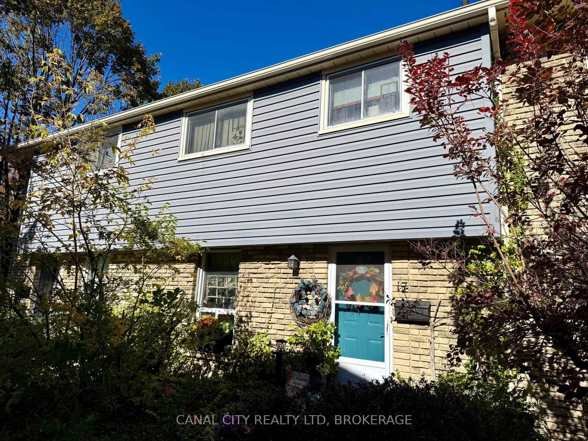 18 BARRY Street Unit 17