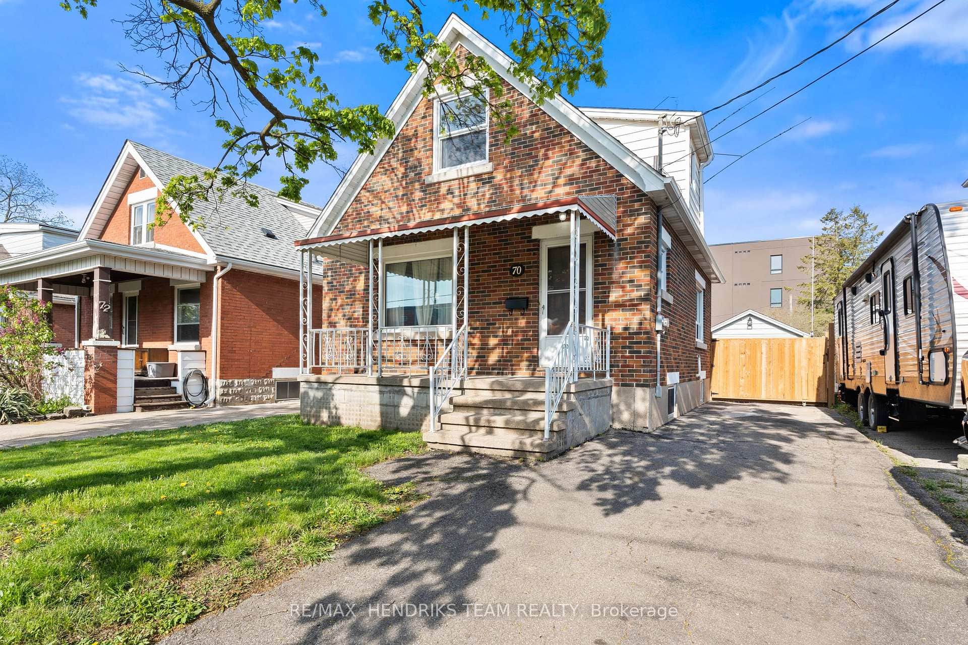 70 Carleton Street