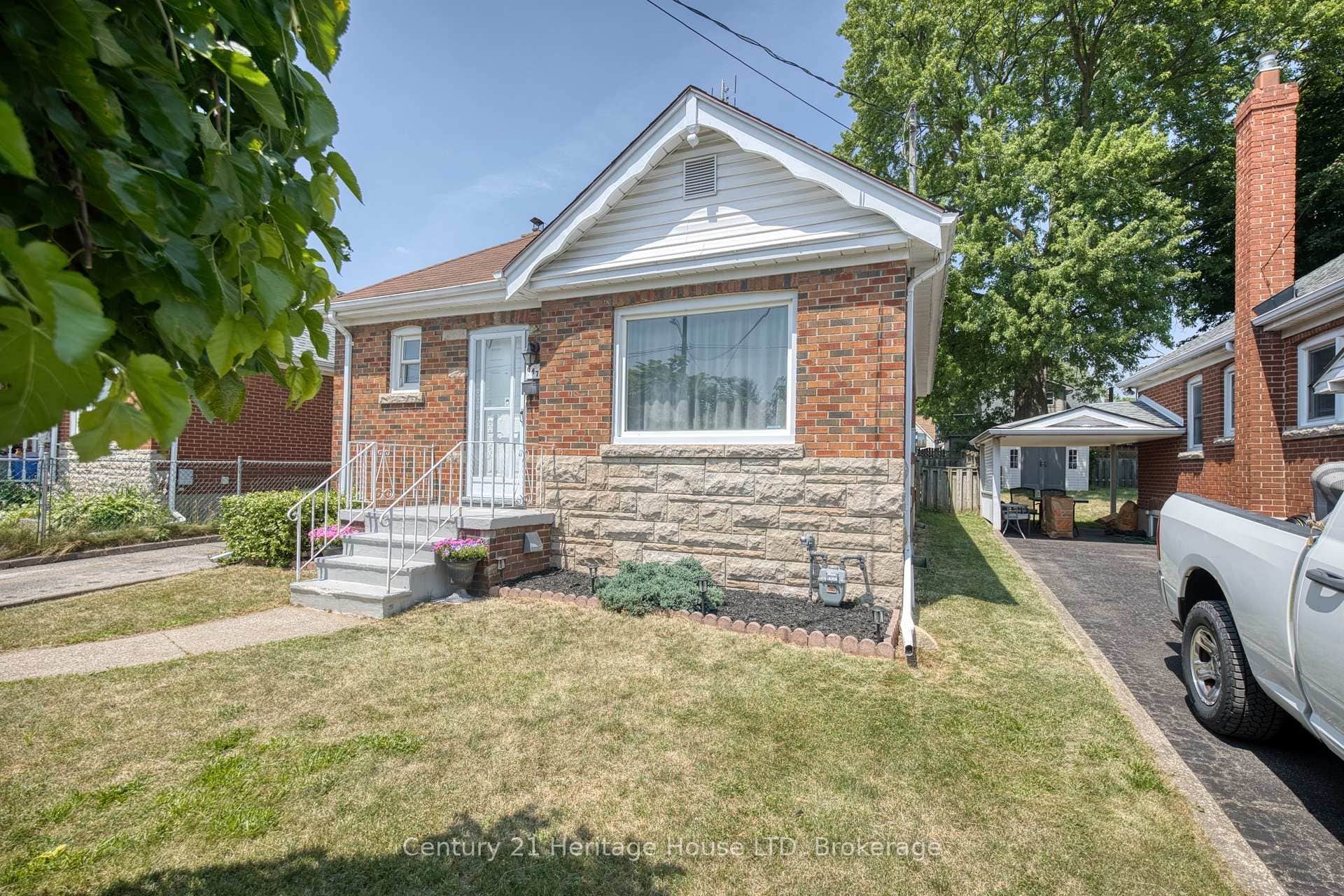 Welcome to 6477 Barker Street
