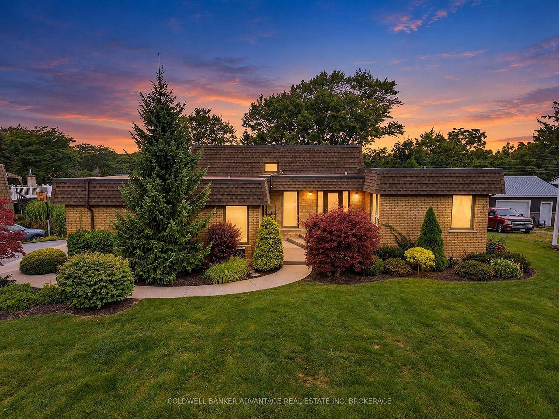 21 Thorncrest Road