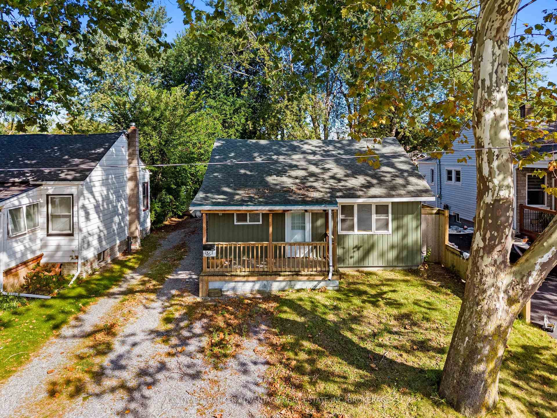 16 Achilles Avenue