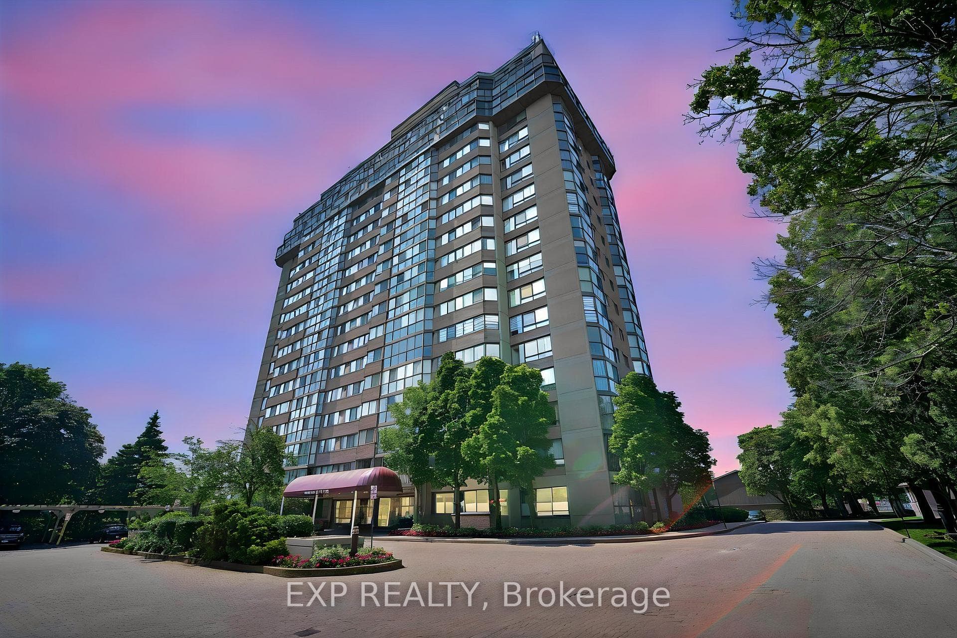 880 Dundas Street Unit 307