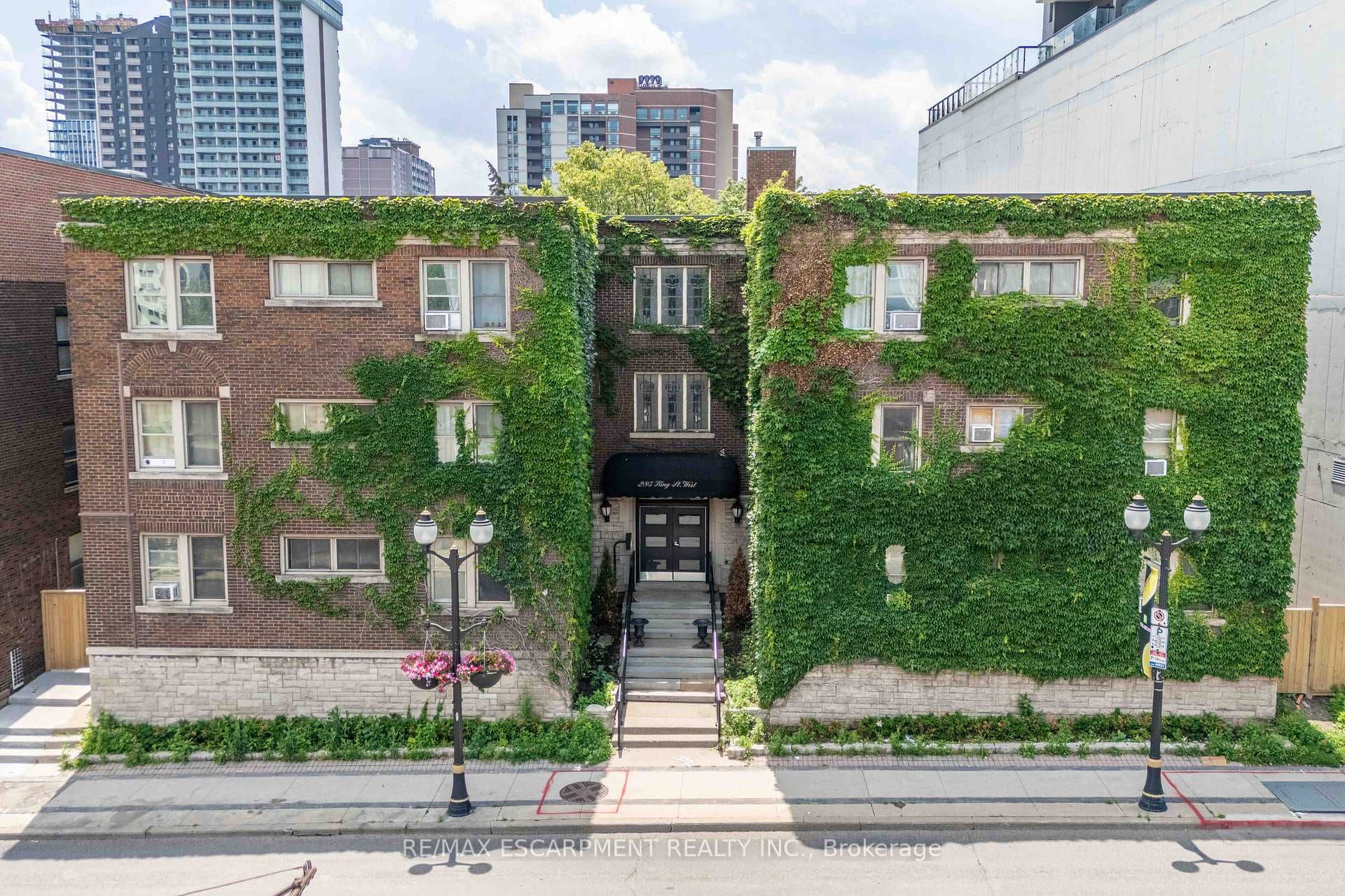 285 King Street Unit 4