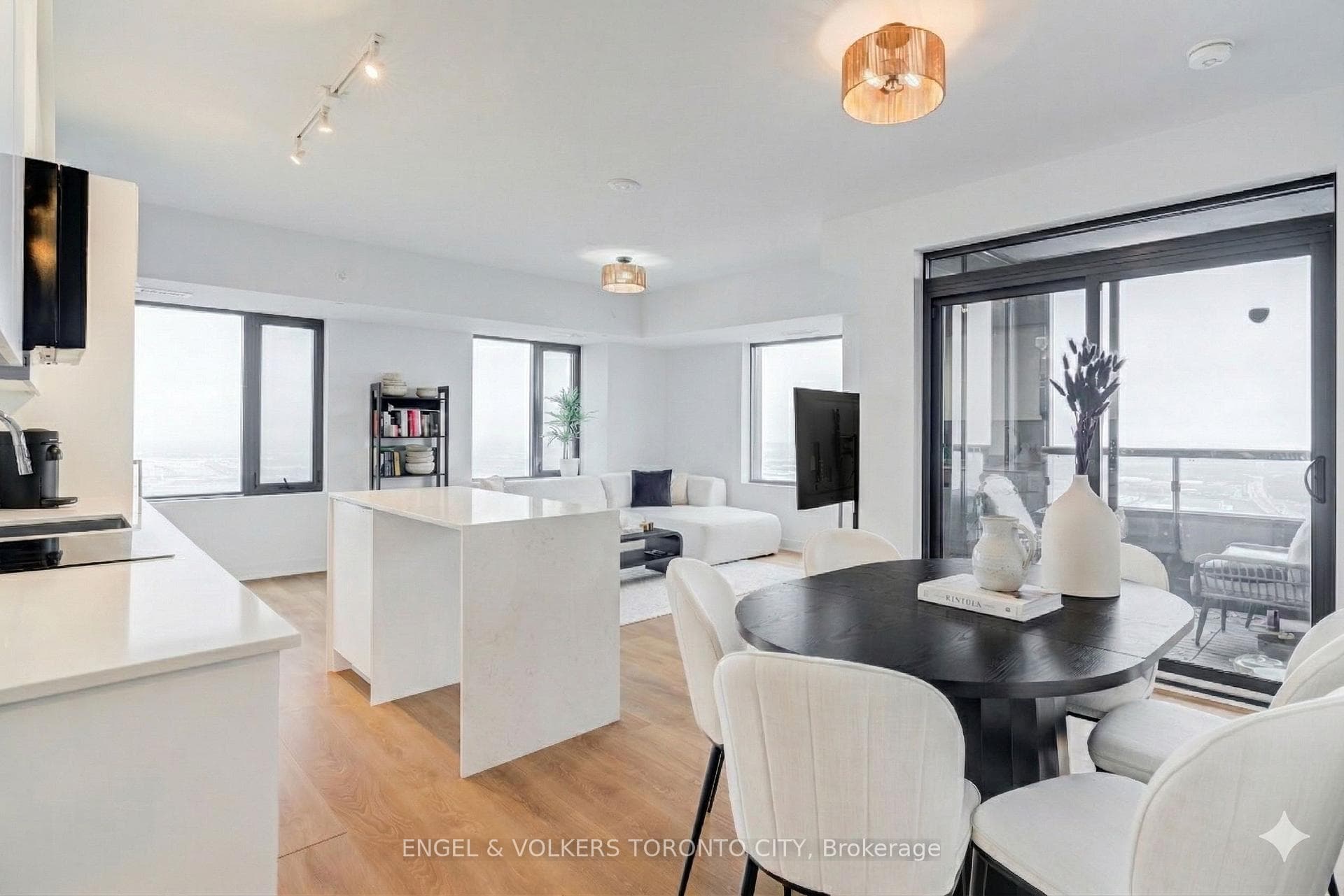 2920 Highway 7 Road Unit 4807
